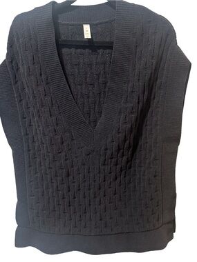 Lululemon Black V-Neck Cable Knit Sweater Vest- OVERSIZED-Womens